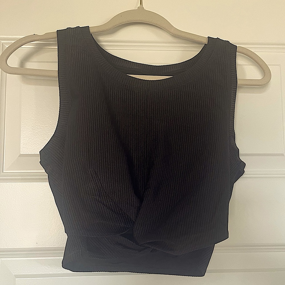 Aerie offline xl black top with shelf bra